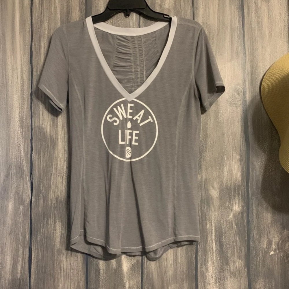 Lululemon v neck
